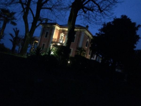Отель B&B La Familia  Лацизе